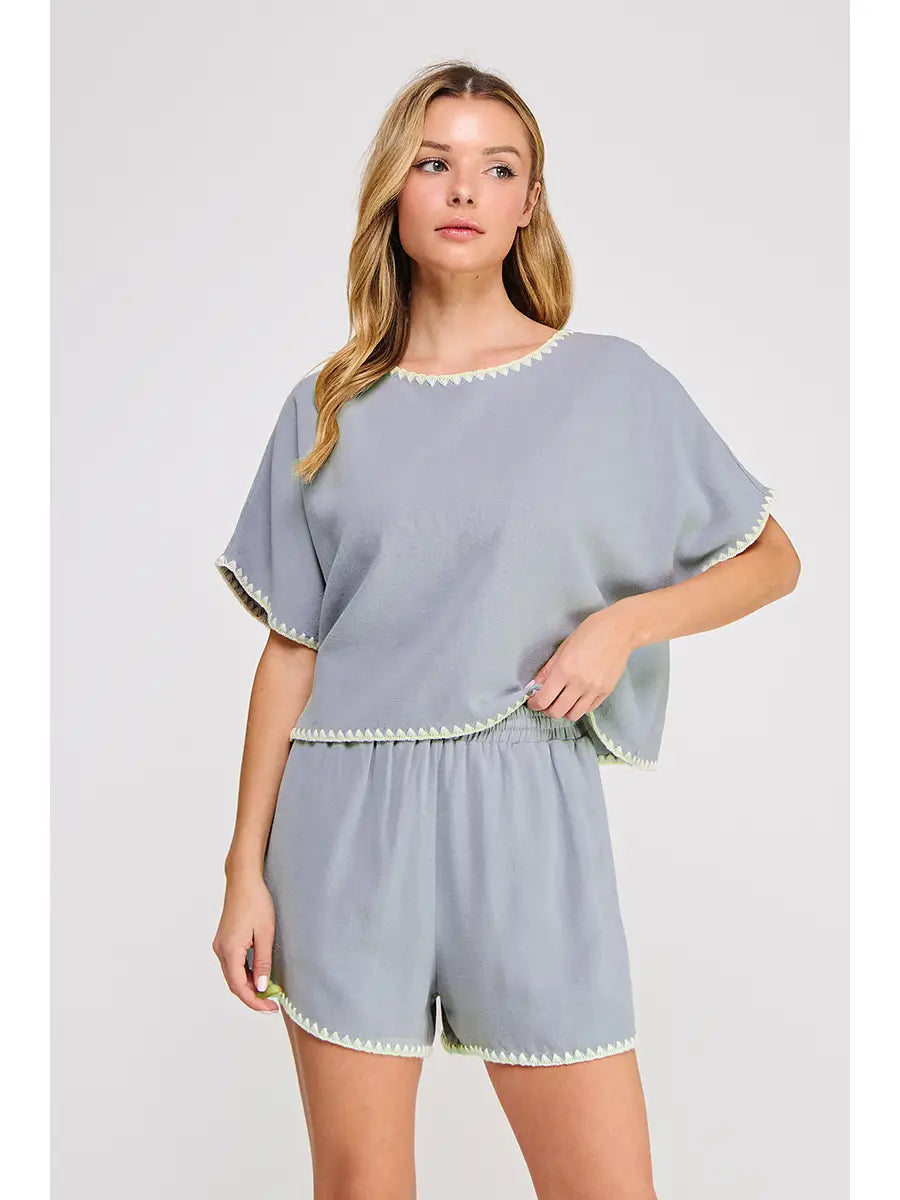 EMBROIDERED LINEN DOLMAN TOP