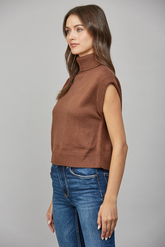 TURTLE NECK SWEATER VEST