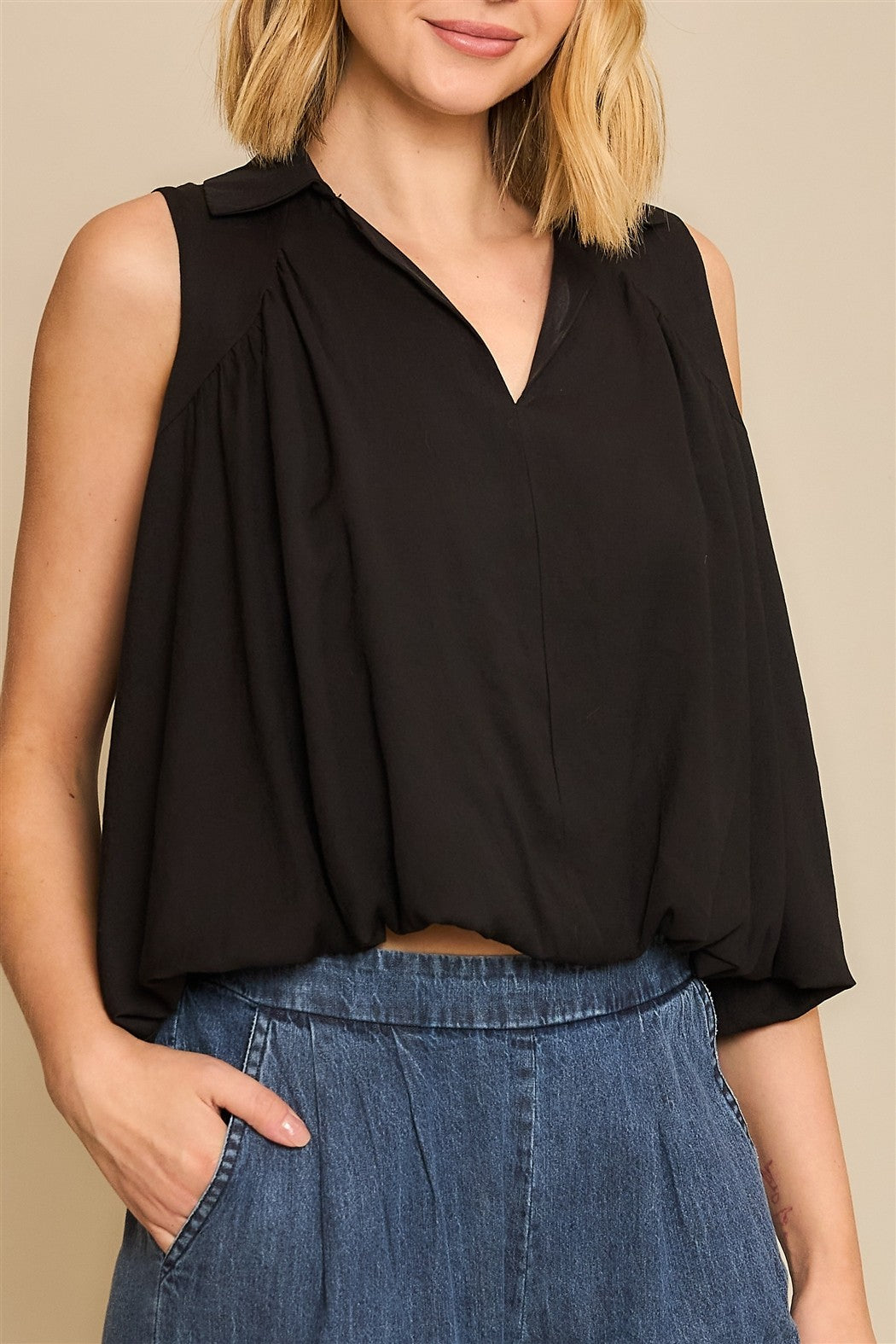 BUBBLE HEM SLEEVELESS TOP