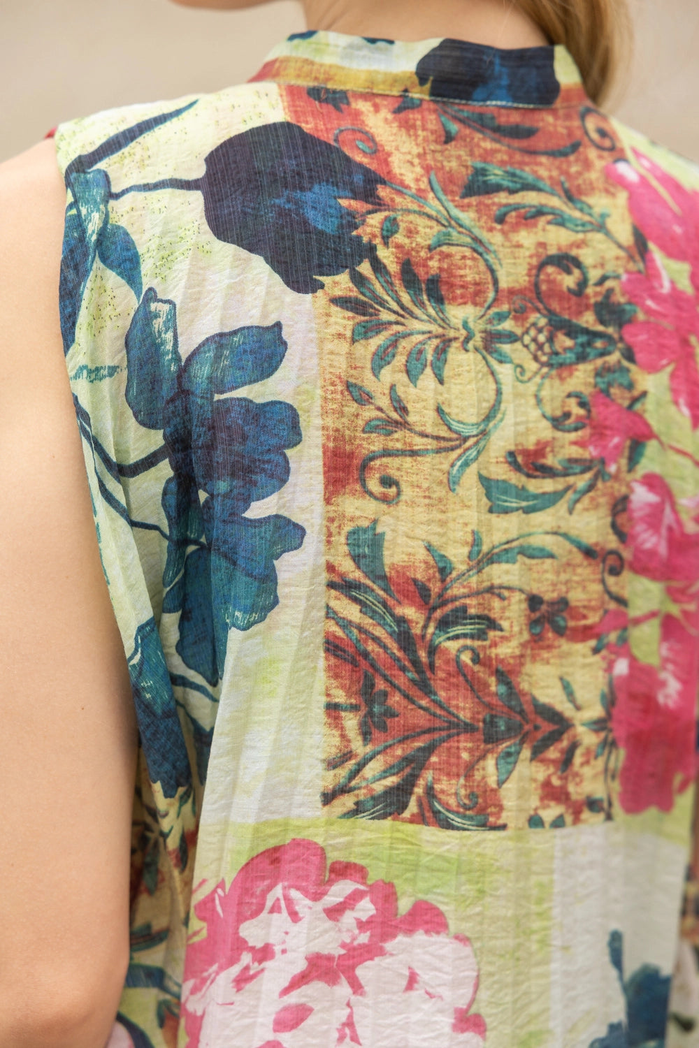 FLORAL NECK TIE SLEEVELESS TOP