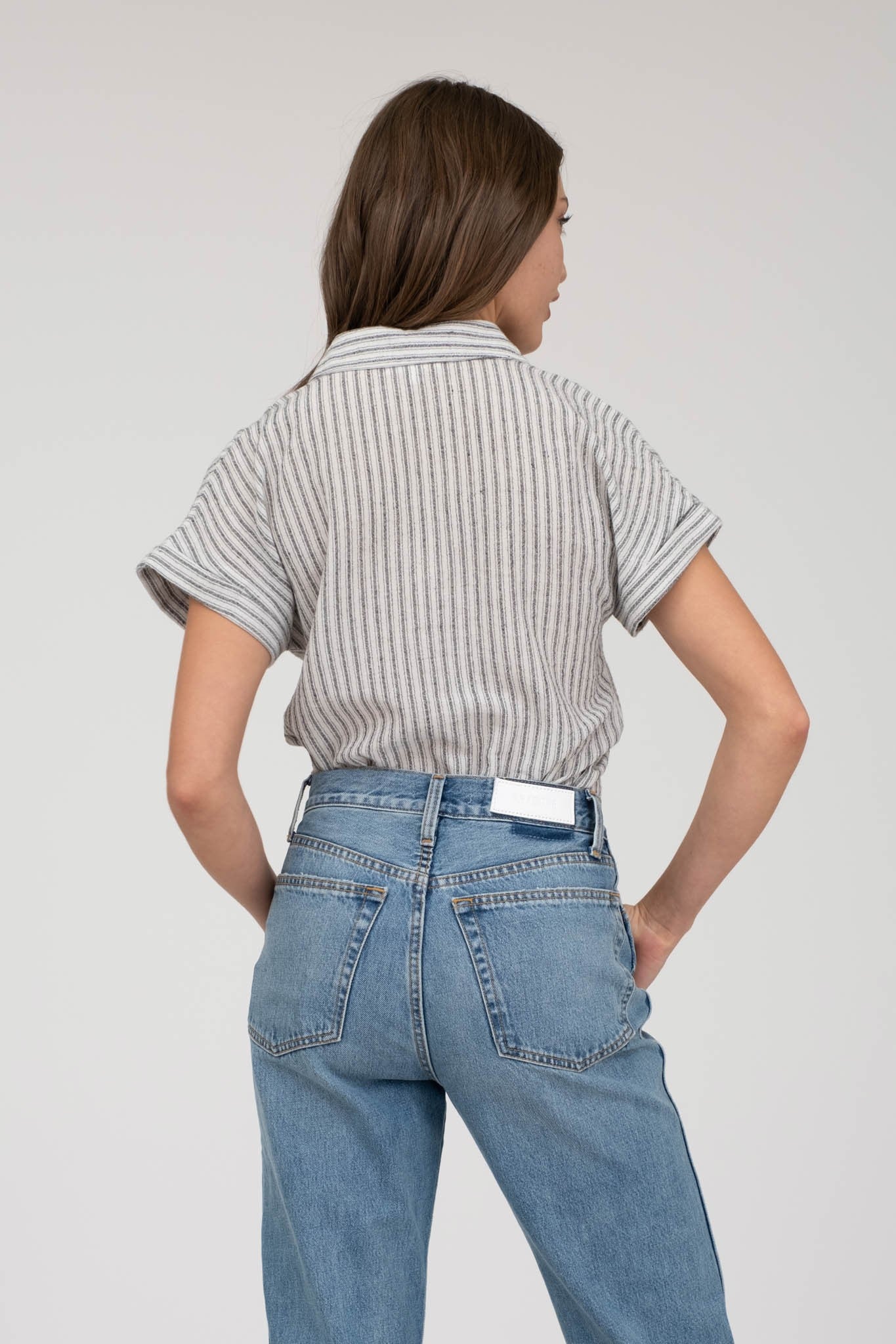 STRIPED COLLARED LINEN TOP