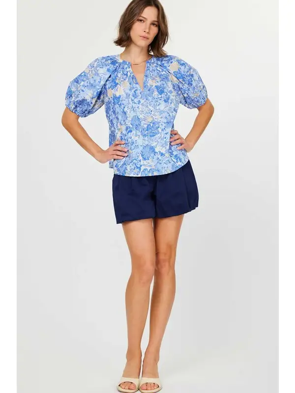 FLORAL PRINTED VNECK BLOUSE