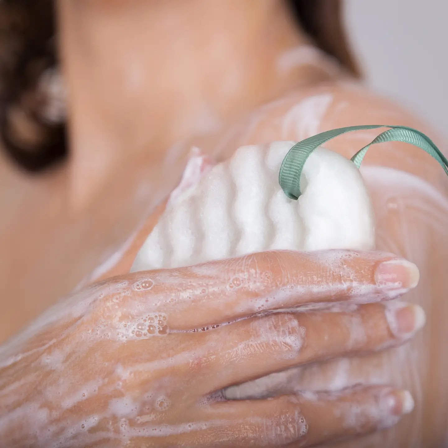 BE ALL SMILES SOAP SPONGE