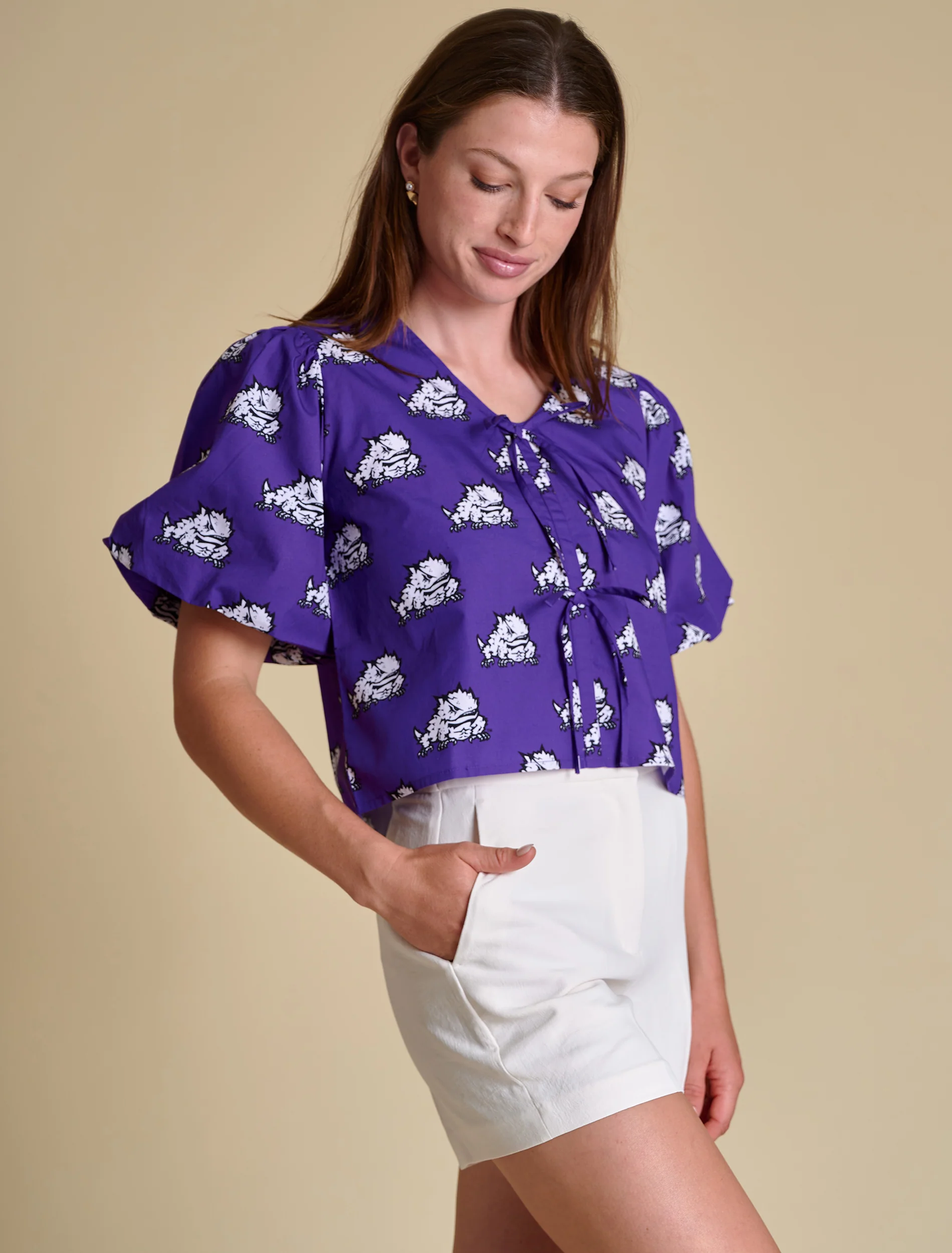 HORNED FROG PUFF SLEEVE TIE TOP