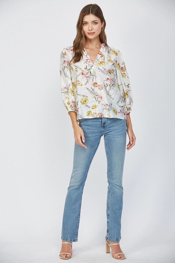 FLORAL SPLIT NECK 3/4 SLEEVE TOP