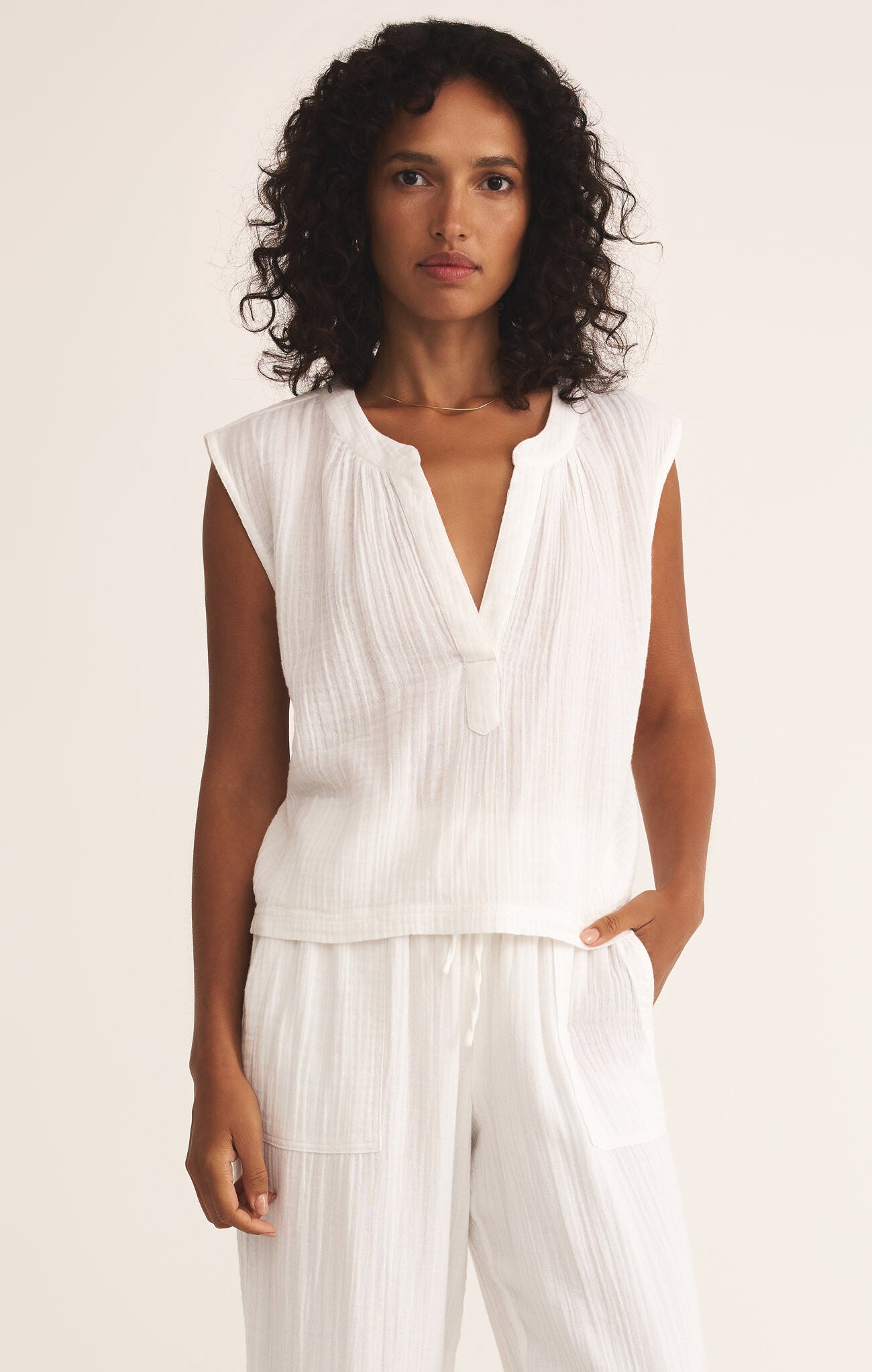CLIFFSIDE V-NECK AIRY TOP