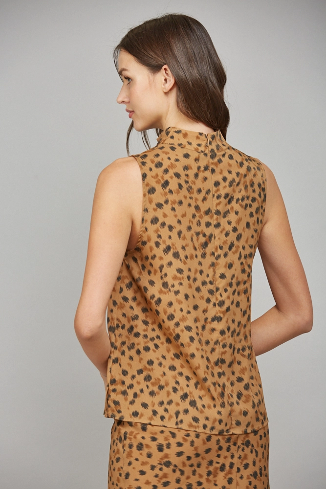 HIGH COWL NECK SLEEVELESS BLOUSE