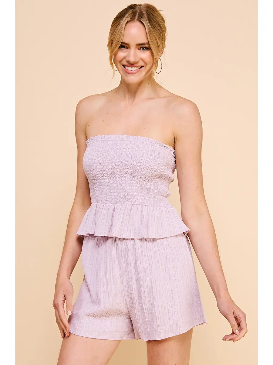TEXTURED SMOCKED STRAPLESS PEPLUM TOP