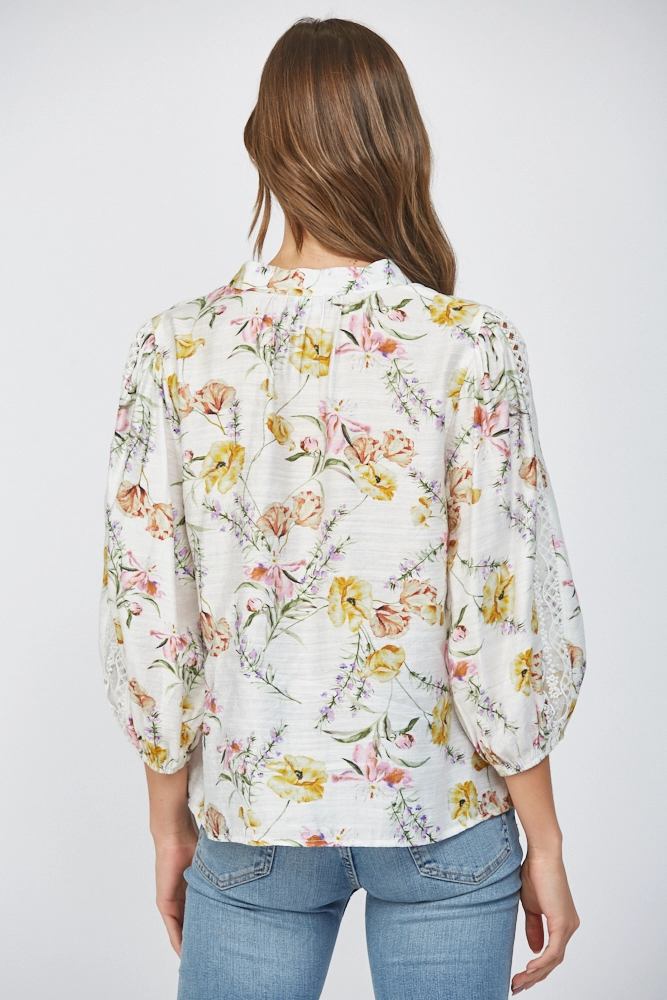 FLORAL SPLIT NECK 3/4 SLEEVE TOP