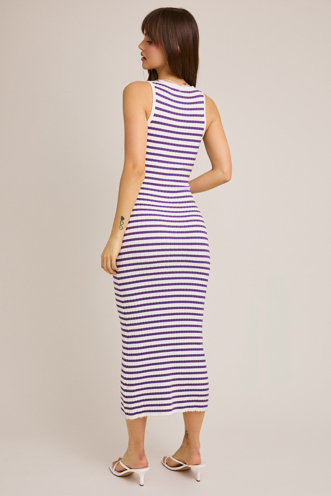 SLEEVELESS ROUND NECK RIBBED MAXI DRESS