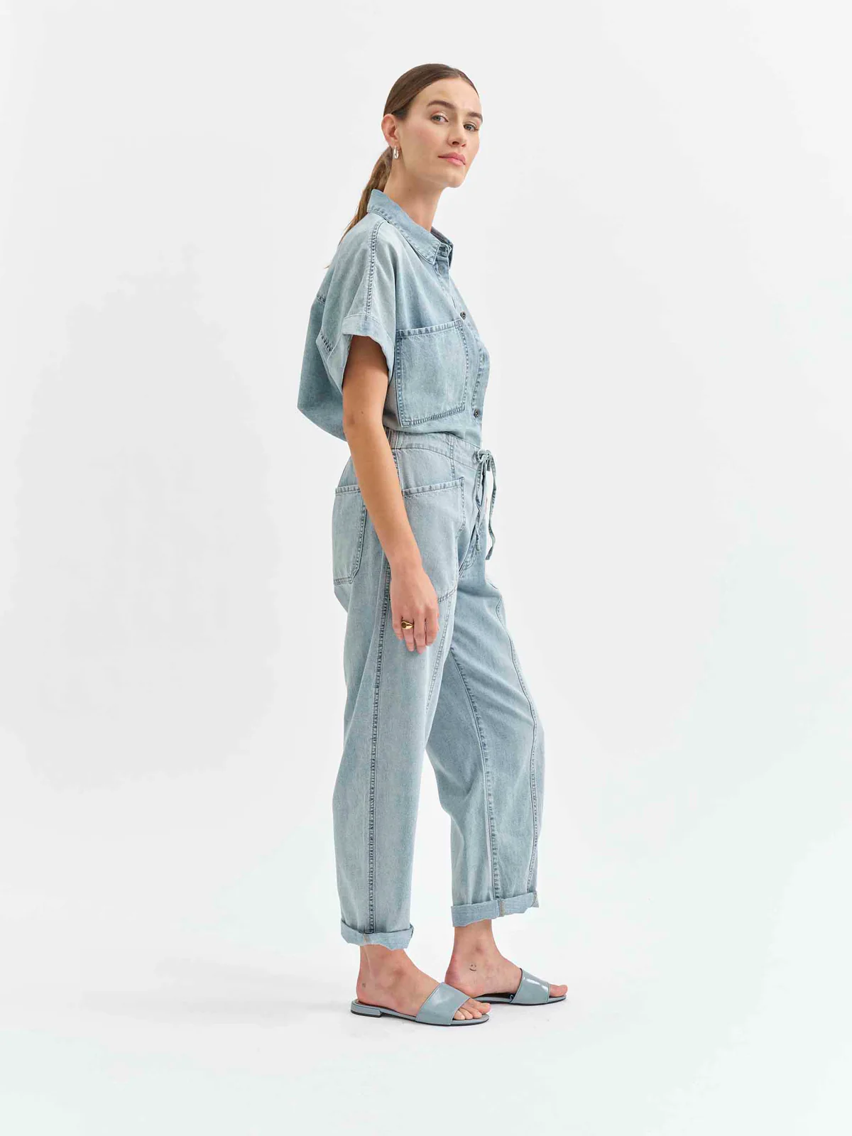 VILLA DRAWSTRING BARREL LEG JEAN