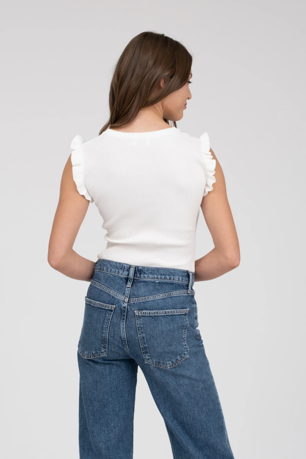 RUFFLE SLEEVE KNIT TOP