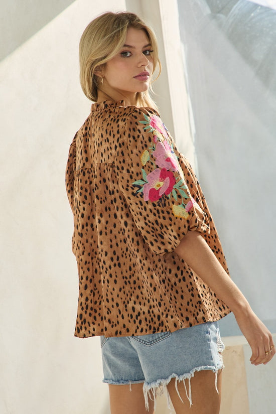 EMBROIDERED PUFF SLEEVE LEOPARD PRINT TOP