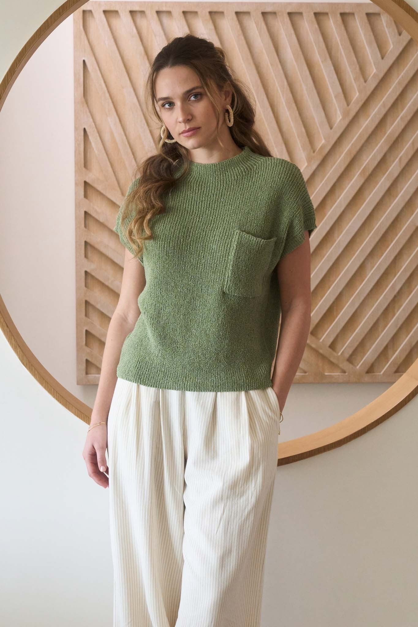 CREWNECK BATWING KNIT TOP WITH POCKET
