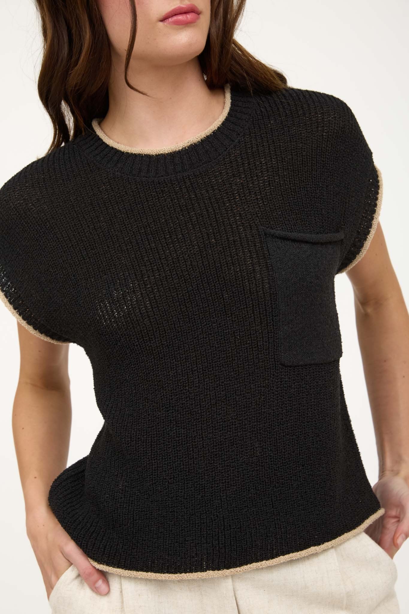 CREWNECK BATWING KNIT TOP WITH POCKET