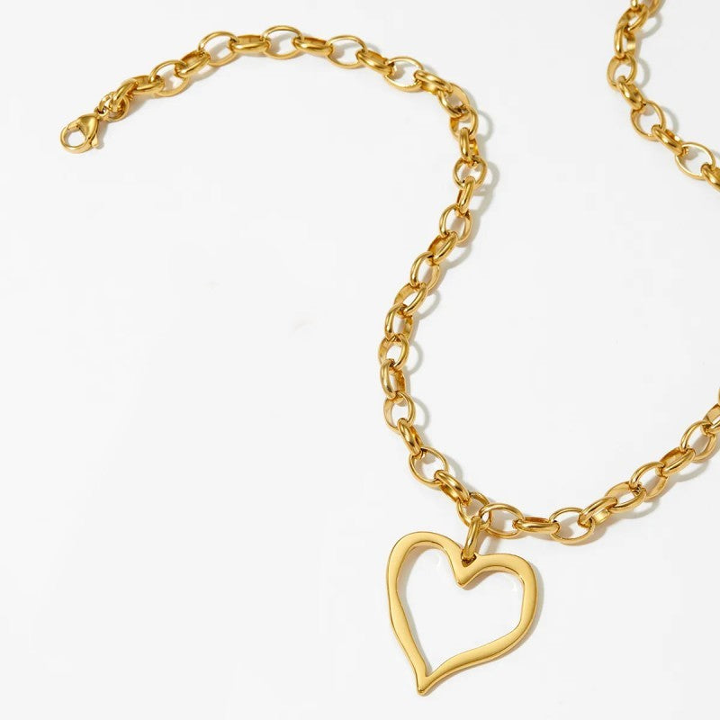 18K GOLD HEART NECKLACE