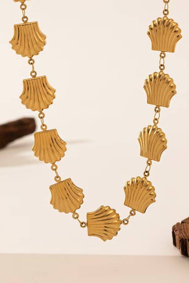 18K STAINLESS STEEL TARNISH FREE SEASHELL NECKLACE