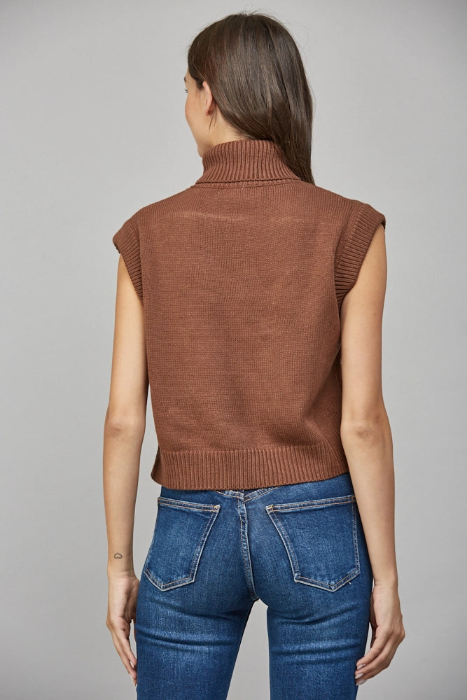 TURTLE NECK SWEATER VEST