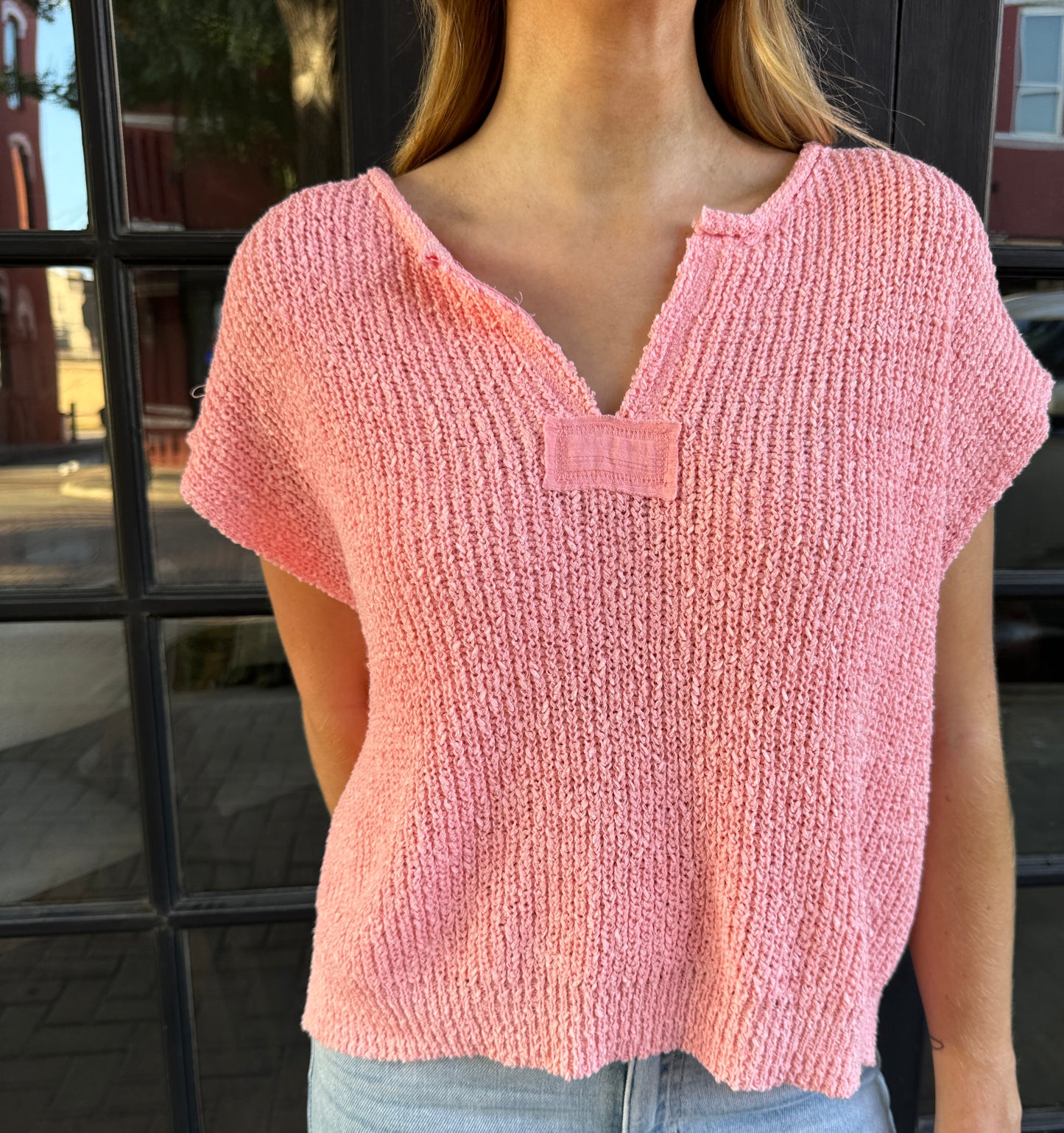 SLEEVELESS KNIT SWEATER TOP