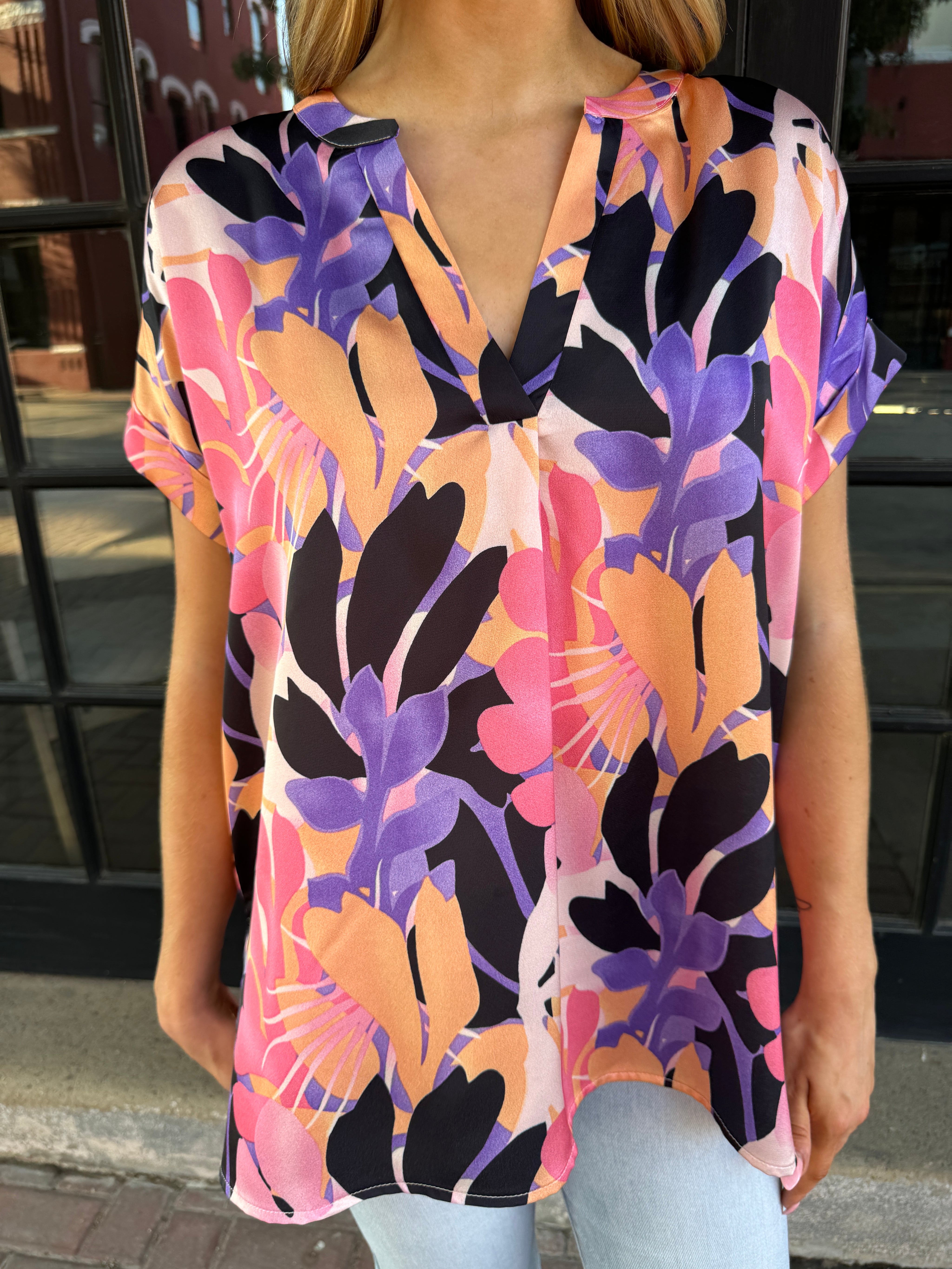 VNECK FLORAL PRINTED TOP