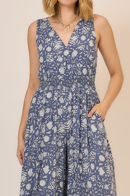 FLORAL PRINT SLEEVELESS JUMPSUIT