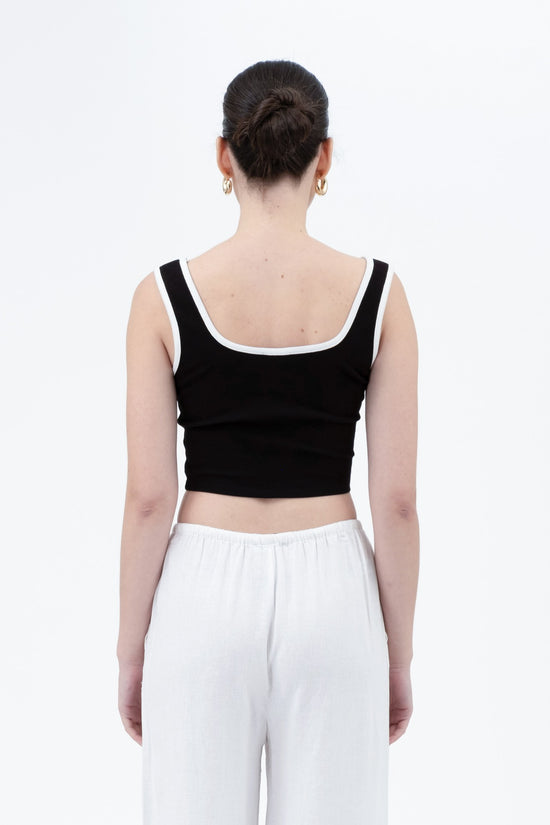 CONTRAST TRIM SLEEVELESS KNIT CROP TOP