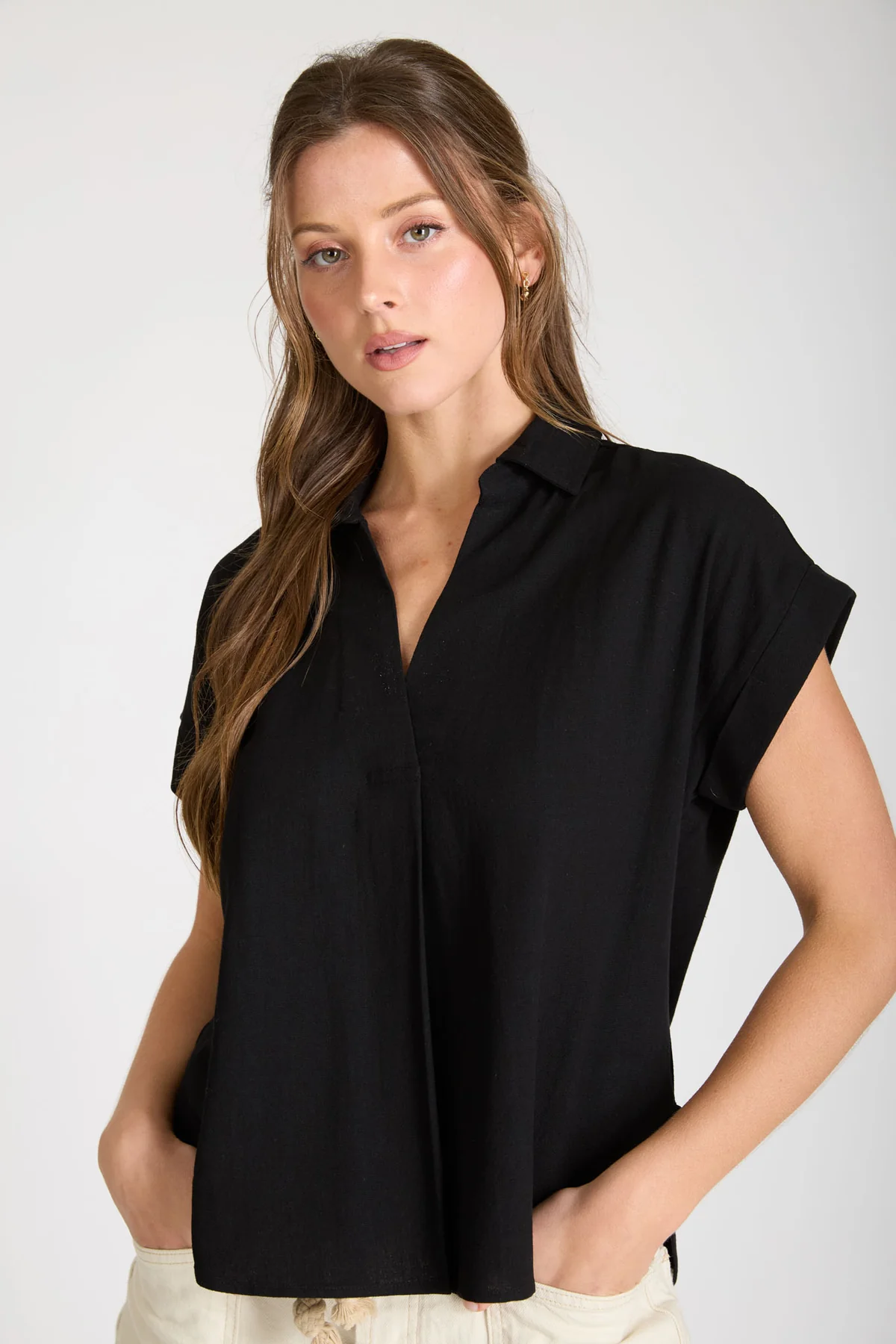 Collared U-Hem Linen Top