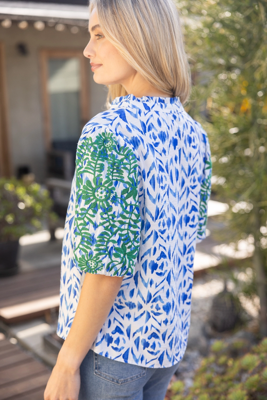 FLOWER EMBROIDERED BUBBLE SLEEVE TOP