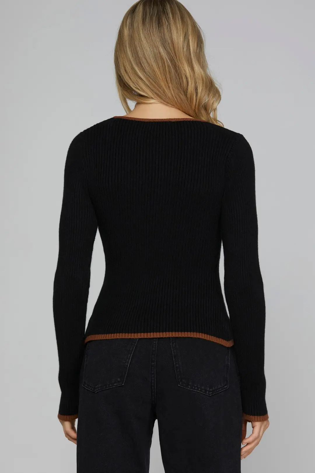 Black and toffee contrast sweetheart-neck sweater - view 3