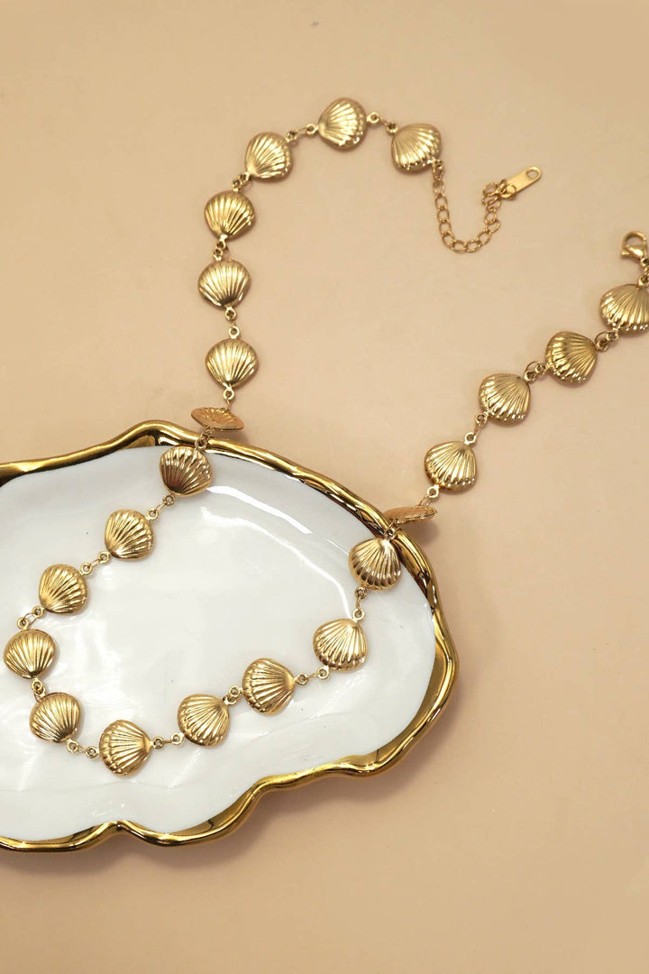 18K STAINLESS STEEL TARNISH FREE SEASHELL NECKLACE