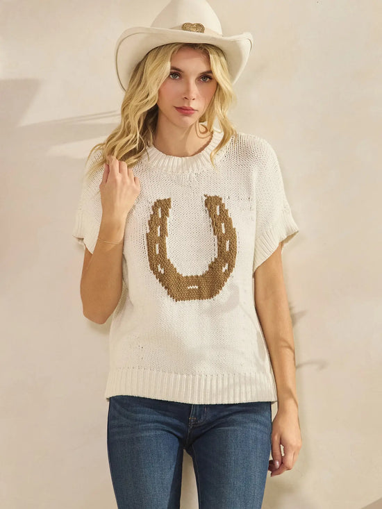 Close-up of horseshoe graphic and contrast knit trim