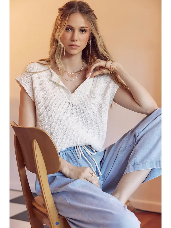 RELAXED SPLIT NECK SLUB SWEATER TOP
