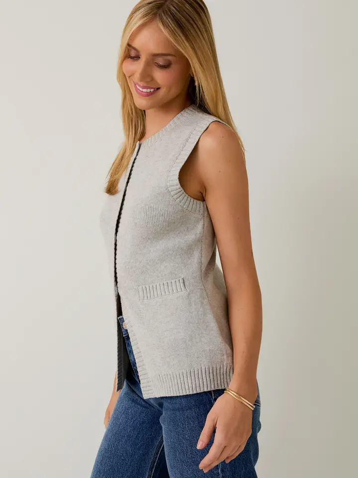 BUTTON DOWN KNIT VEST