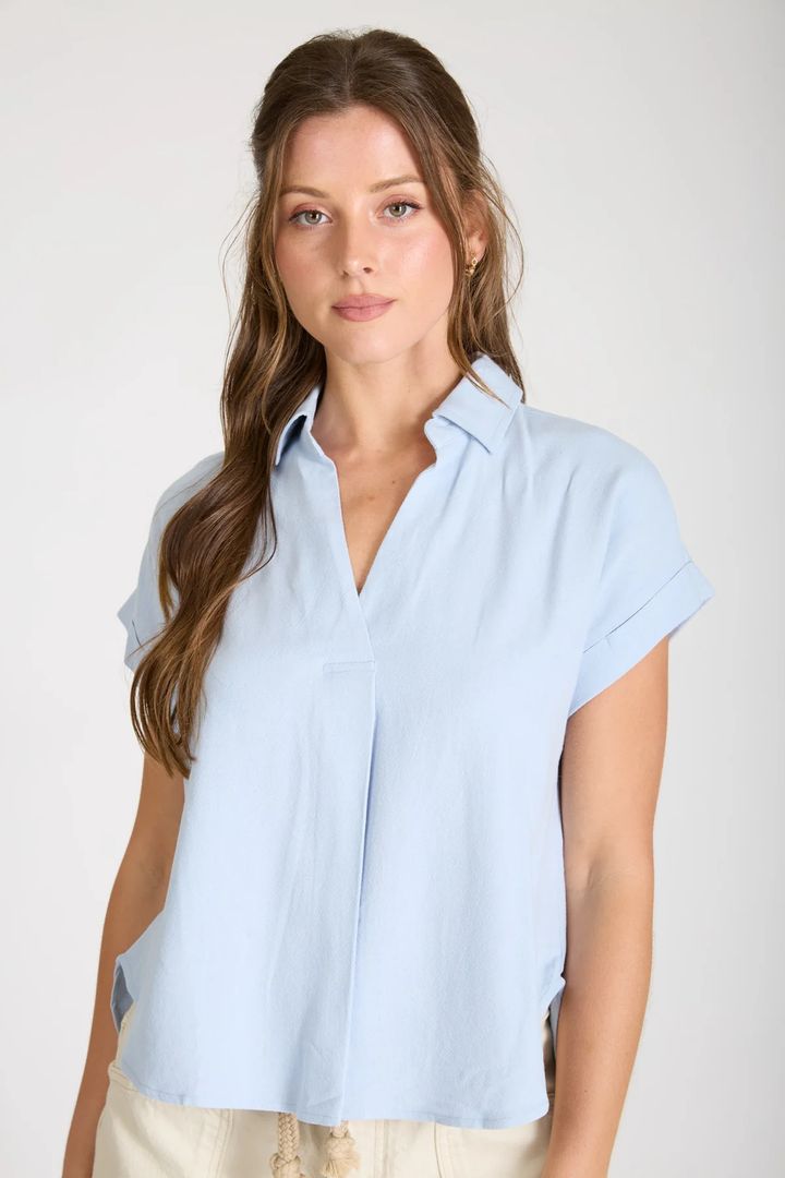 COLLARED U HEM LINEN TOP