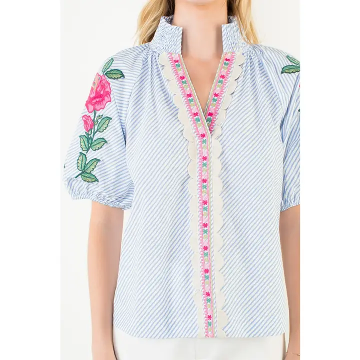 ROSE EMBROIDERED SLEEVE TOP