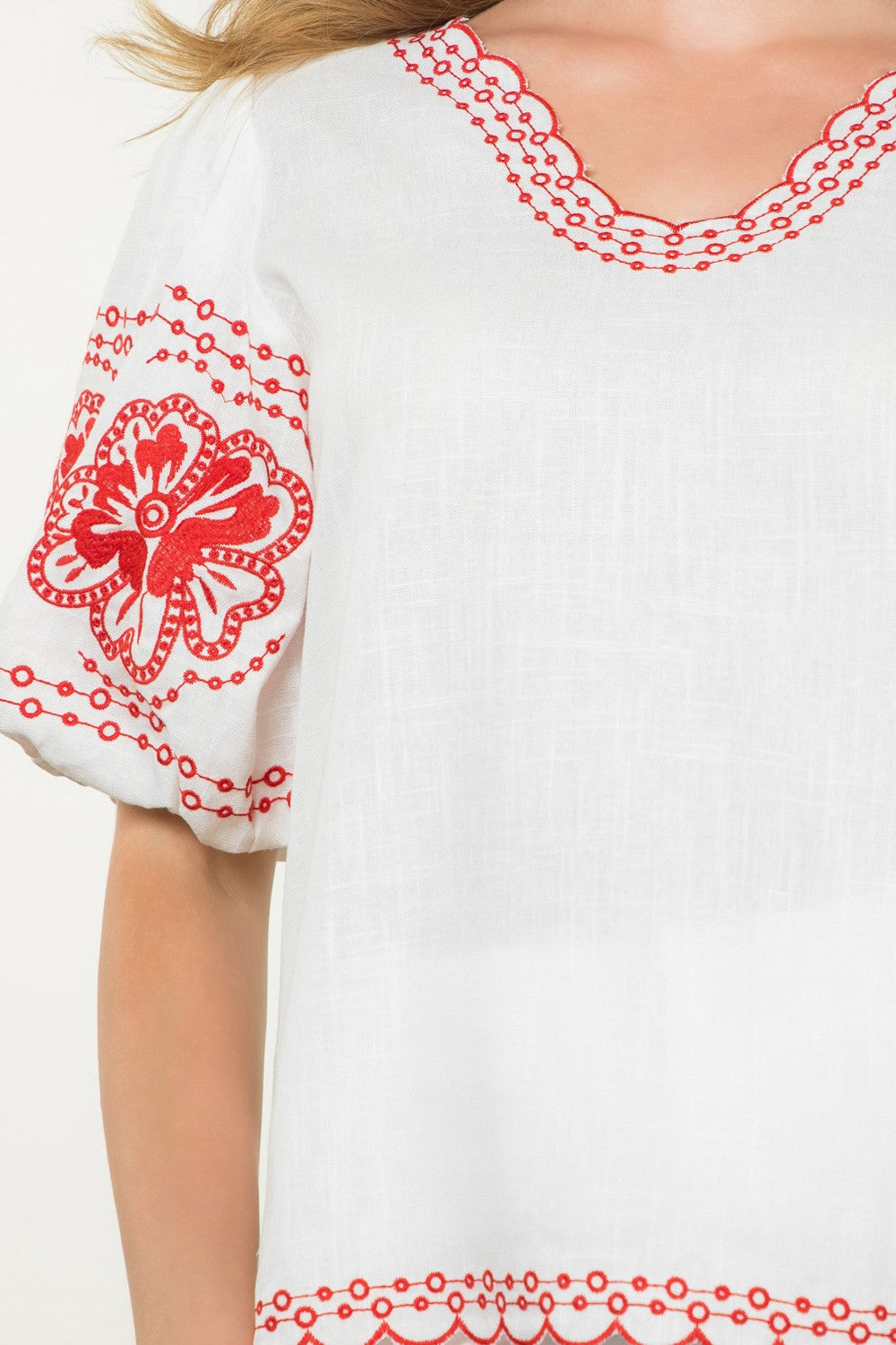 RED AND CREAM EMBROIDERED PUFF SLEEVE TOP