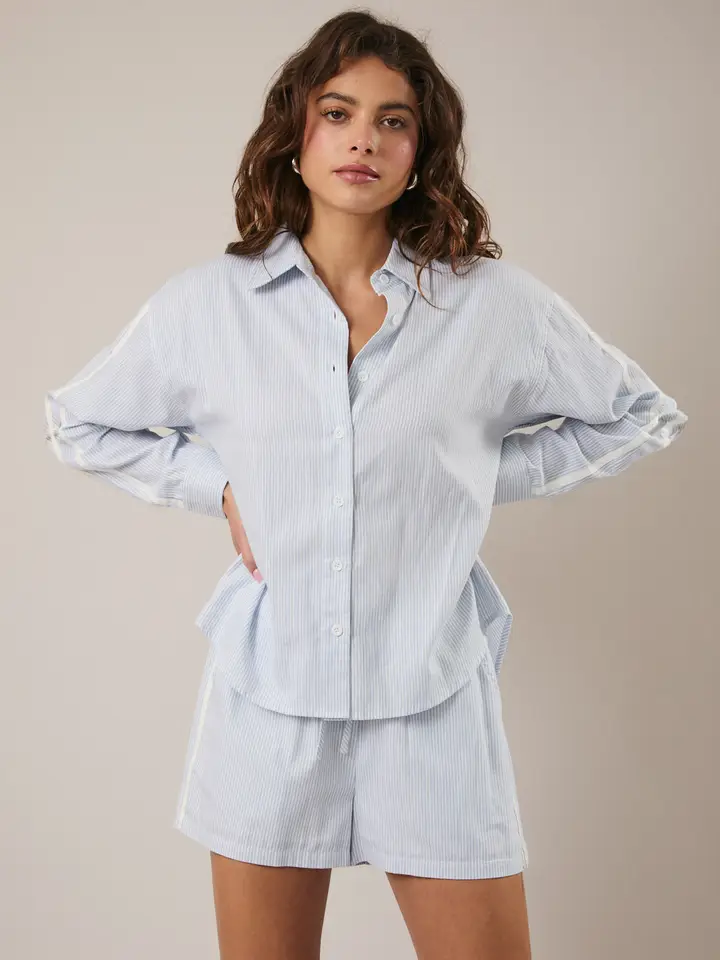 STRIPED BUTTON DOWN TOP
