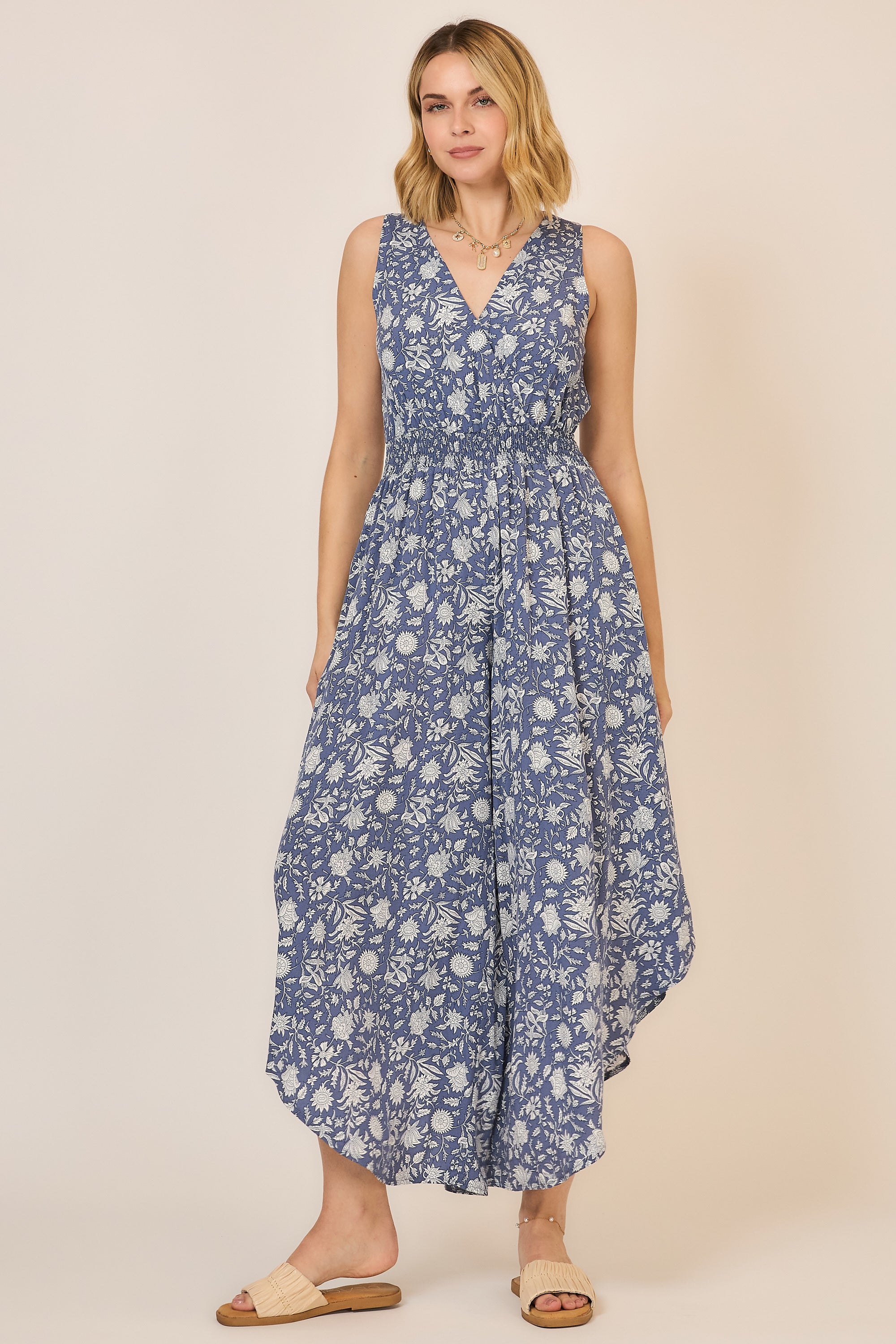 FLORAL PRINT SLEEVELESS JUMPSUIT