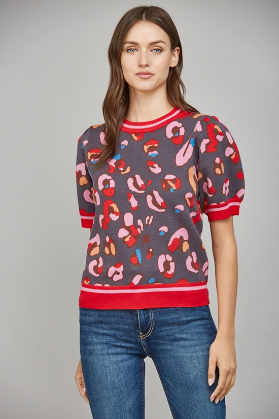 LEOPARD PRINT SHORT SLEEVE SWEATER