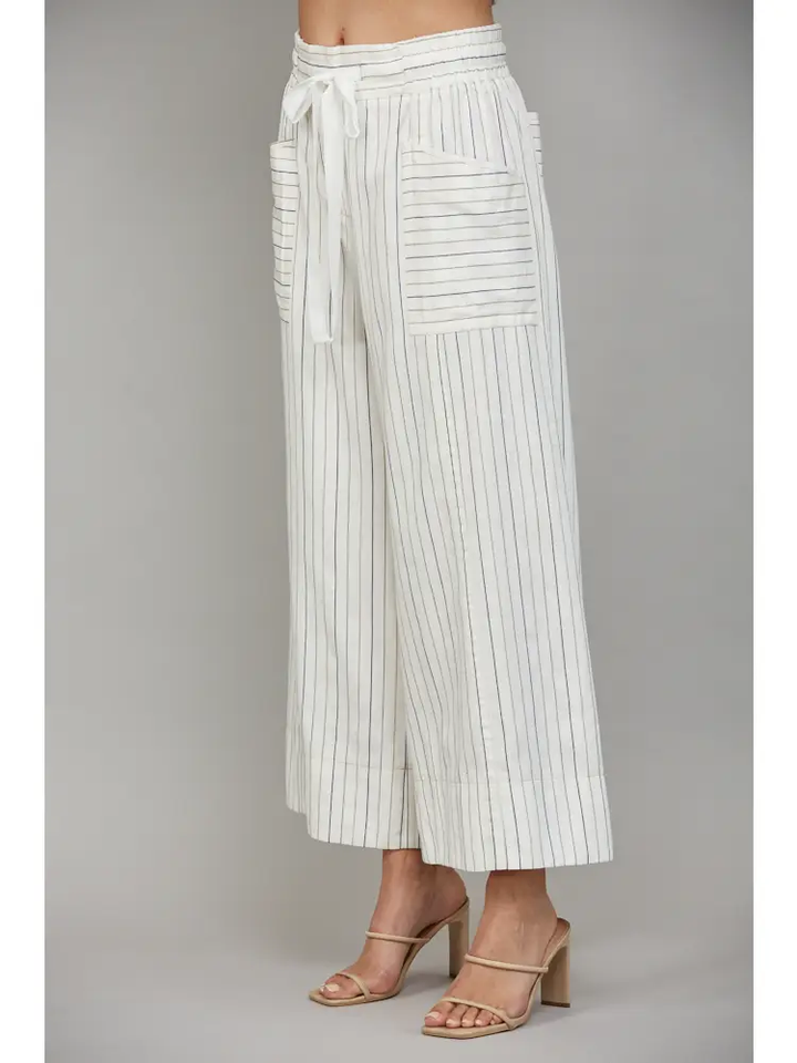 STRIPED SLANT FRONT POCKET WIDE LEG PANT