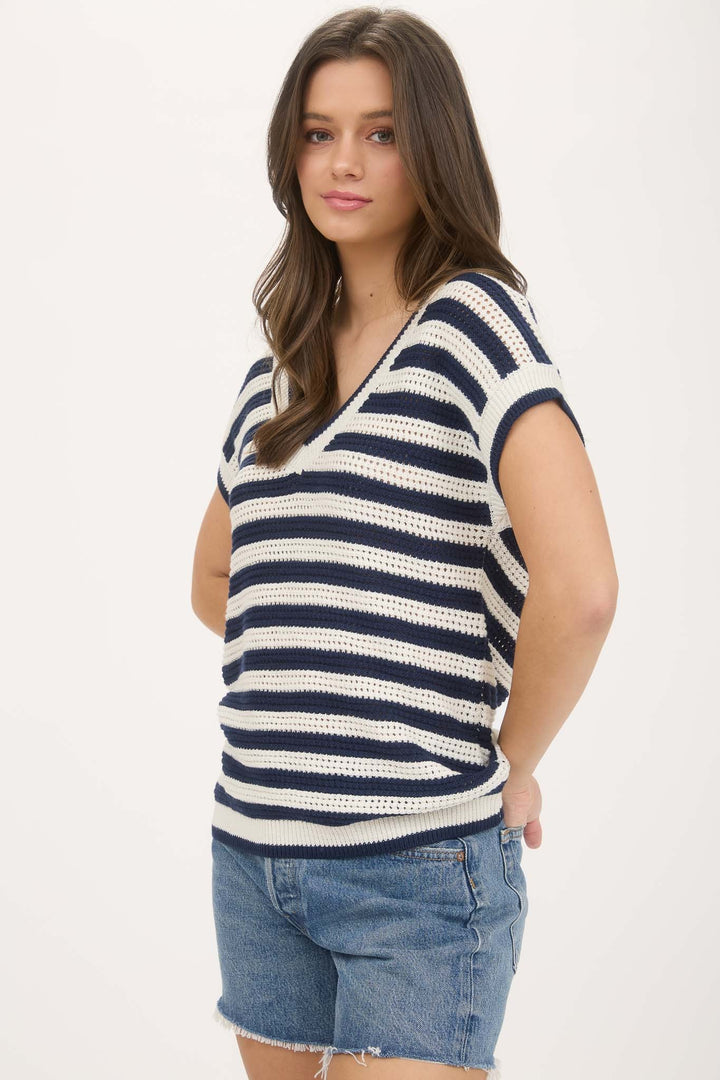 V NECK CROCHET KNIT TOP