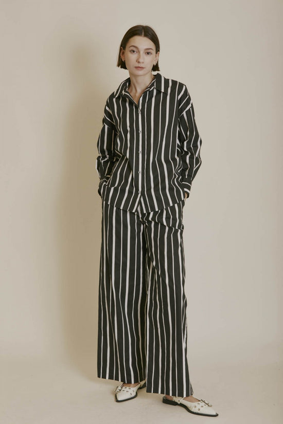 STRIPED POPLIN BUTTON DOWN
