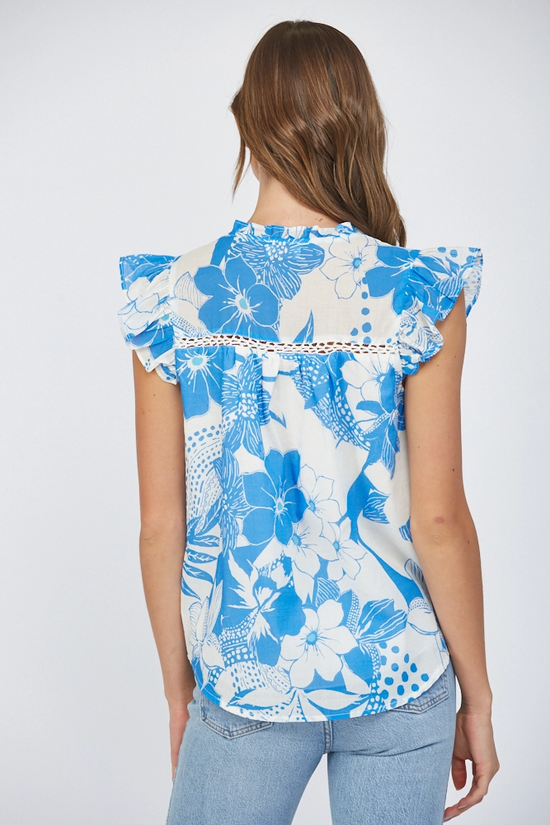LACE INSERT FLUTTER SLEEVE FLORAL TOP
