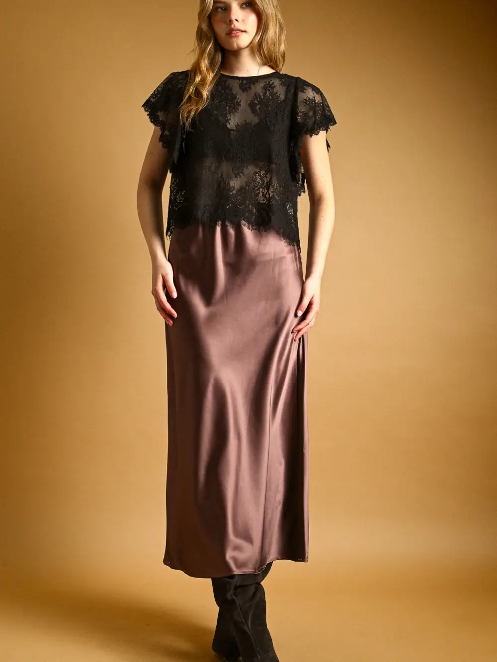 Miou Muse floral lace scalloped top in black or ecru