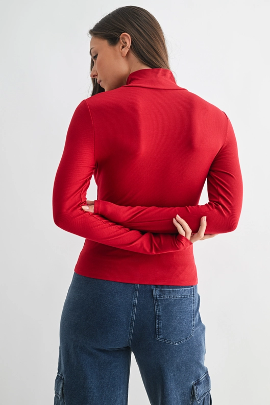 RIBBED LONG SLEEVE TURTLENECK