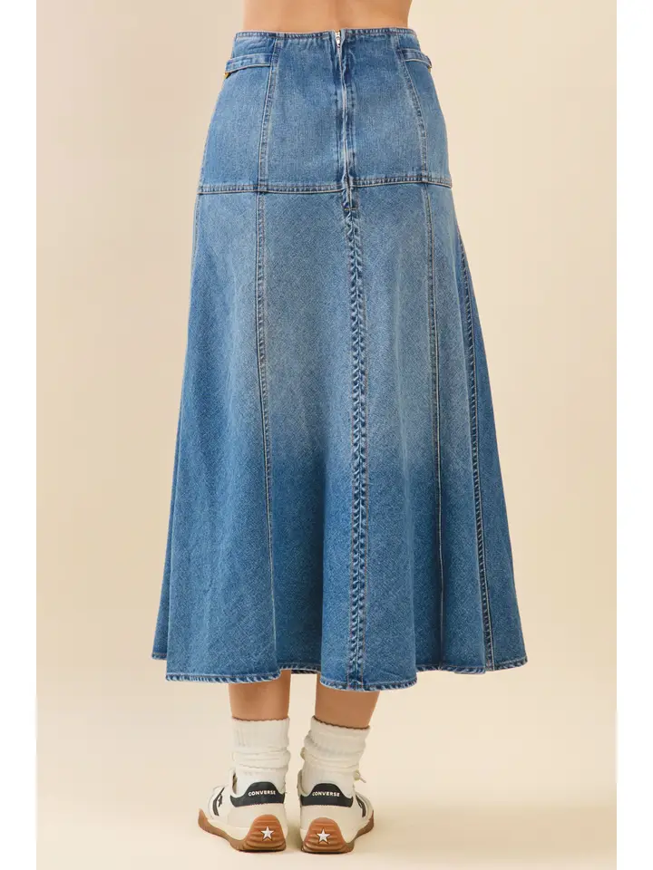 BUCKLE DETAIL MIDI SKIRT