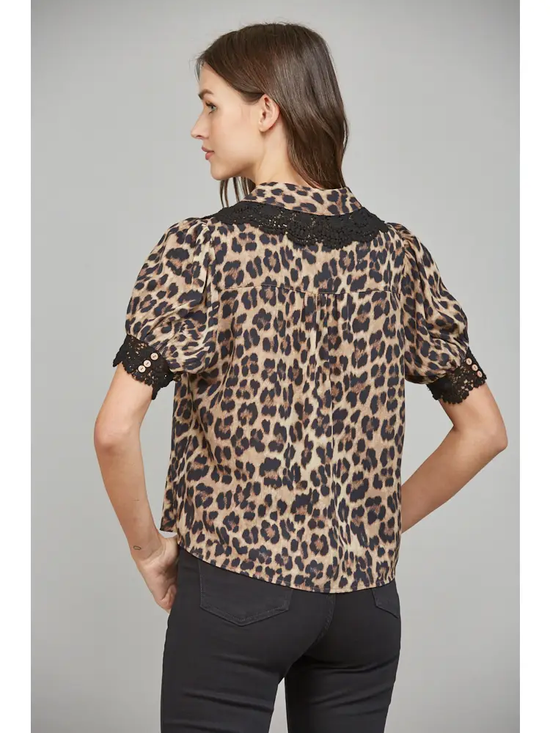 LACE TRIMMED ANIMAL PRINT BLOUSE