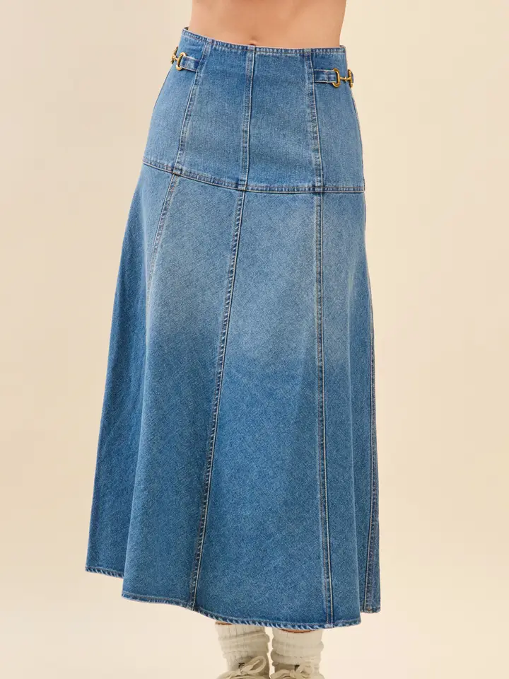 BUCKLE DETAIL MIDI SKIRT