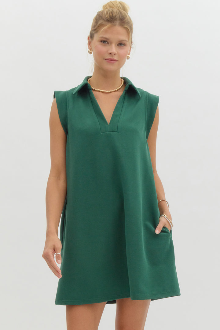 RIBBED COLLARED SLEEVELESS DRESS