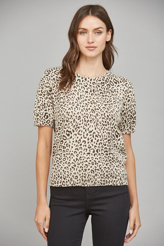 ANIMAL PRINT SHORT SLEEVE KNIT TOP